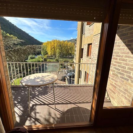 Apartament Rialp Amb Vistes Al Riu Noguera Pallaresa Экстерьер фото